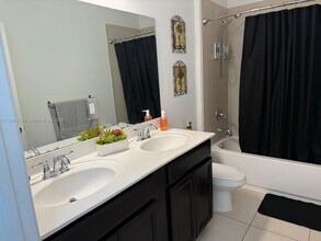 22522 SW 109th Passage in Miami, FL - Building Photo - Building Photo