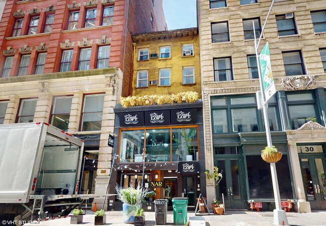 property at 34 E 20th St