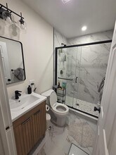 125 Liberty Rd, Unit 1 in Somerville, MA - Foto de edificio - Building Photo