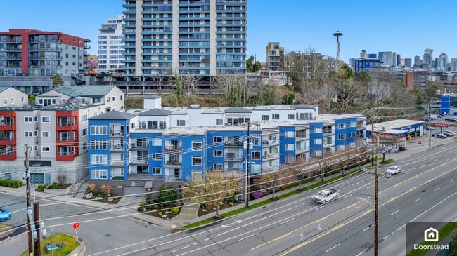 500 Elliott Ave W in Seattle, WA - Building Photo - Building Photo