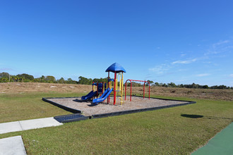 Esperanza Place in Immokalee, FL - Foto de edificio - Building Photo