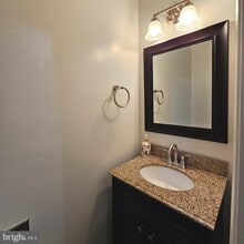 45427 Baggett Terrace in Sterling, VA - Building Photo - Building Photo