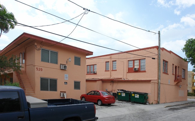 539 SW 7th Ct in Miami, FL - Building Photo - Building Photo