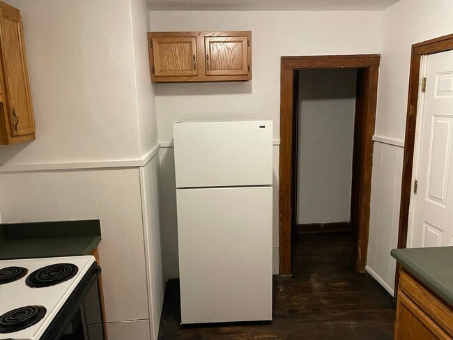 1271 E 169th St in Cleveland, OH - Building Photo - Building Photo