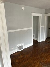 231 Conklin Ave, Unit 2 in Binghamton, NY - Foto de edificio - Building Photo