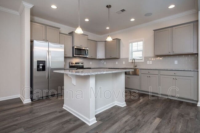 124 Strongridge Trl in Simpsonville, SC - Building Photo - Building Photo