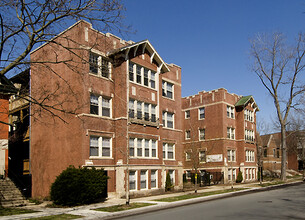 5728 S Blackstone Ave-Unit -5728 S. Blackstone #204 in Chicago, IL - Building Photo - Building Photo