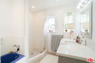 5139 Marathon St in Los Angeles, CA - Building Photo - Building Photo