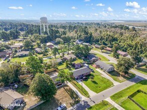 6 High St in Castle Hayne, NC - Building Photo - Building Photo