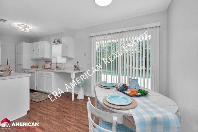 property at 338 Linda Ln NW