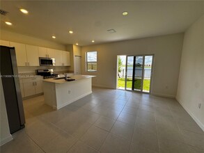 35836 SW 178th Ct in Miami, FL - Foto de edificio - Building Photo
