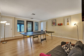5415 Harrison St in Hollywood, FL - Foto de edificio - Building Photo