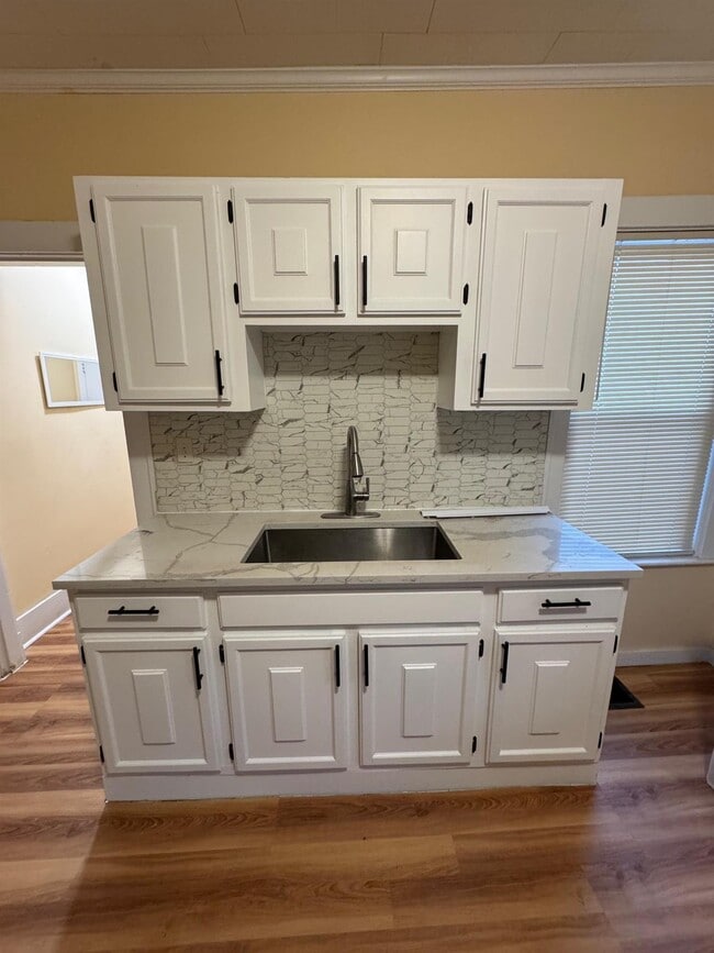 32 Claremon St, Unit 1