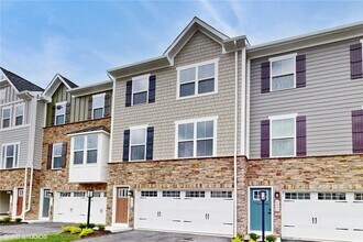 6804 Sycamore Way, Unit 1 bedroom 113 in Gibsonia, PA - Building Photo - Building Photo