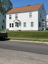 329 N Roosevelt Ave in Columbus, OH - Building Photo - Building Photo