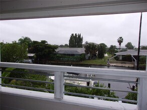 24279 Yacht Club Blvd in Punta Gorda, FL - Building Photo - Building Photo