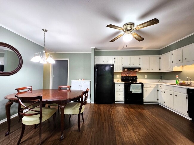 3327 Whirlaway Trail in Tallahassee, FL - Building Photo - Building Photo