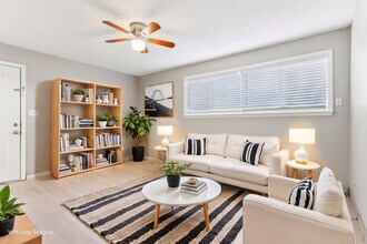 Crown Heights Apartments in Kansas City, MO - Building Photo - Building Photo