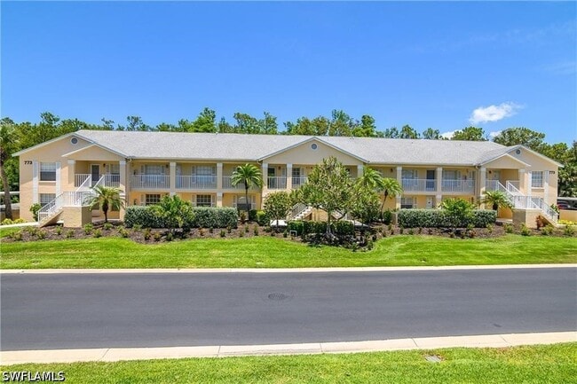 773 Wiggins Lake Dr in Naples, FL - Foto de edificio - Building Photo