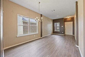 1106 Vernage Rd in Houston, TX - Building Photo - Building Photo