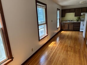 481 Meigs St, Unit Apartment #2 upstairs in Rochester, NY - Building Photo - Building Photo