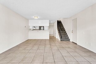 7878 Camino Tranquilo in San Diego, CA - Building Photo