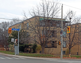 941 Avenue Rd in Toronto, ON - Building Photo - Building Photo