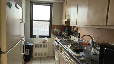 201 St Pauls Ave, Unit 4P in Jersey City, NJ - Building Photo - Building Photo
