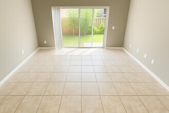 7082 Davit Cir in Greenacres, FL - Building Photo - Building Photo