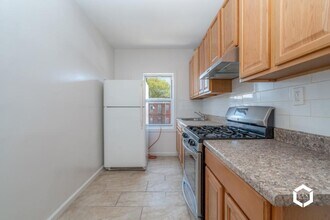 671 E 43rd St in Brooklyn, NY - Building Photo - Building Photo