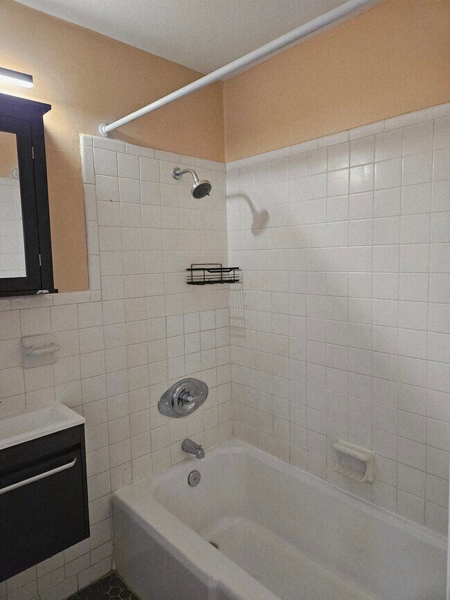 4713 Evelyn Rd NW in Winston-Salem, NC - Building Photo - Building Photo