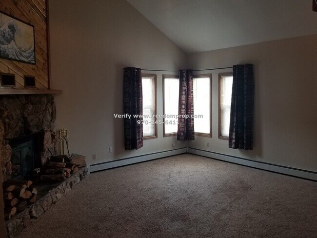 374 1/2 Ridge View Dr-Unit -1 in Grand Junction, CO - Building Photo - Building Photo