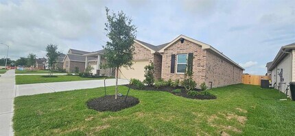 8411 Bay Oaks Dr in Baytown, TX - Building Photo - Building Photo