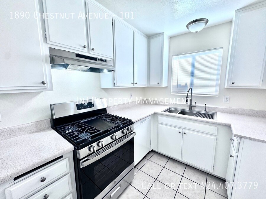 1890 Chestnut Ave in Long Beach, CA - Building Photo