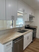 7931 Ronald Drive in Huntington Beach, CA - Building Photo