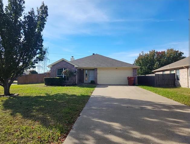 305 Autumn Trail in Royse City, TX - Building Photo