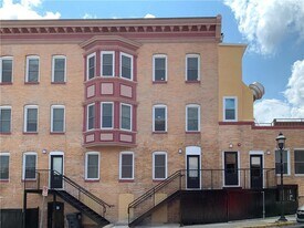 601 Northampton St, Unit 201