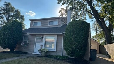 2945 Burdette St in Ferndale, MI - Building Photo - Building Photo