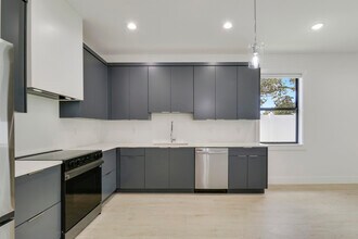 17780 Thelma Ave in Jupiter, FL - Foto de edificio - Building Photo