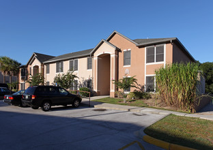 Silver Hills Apartments in Orlando, FL - Building Photo - Building Photo