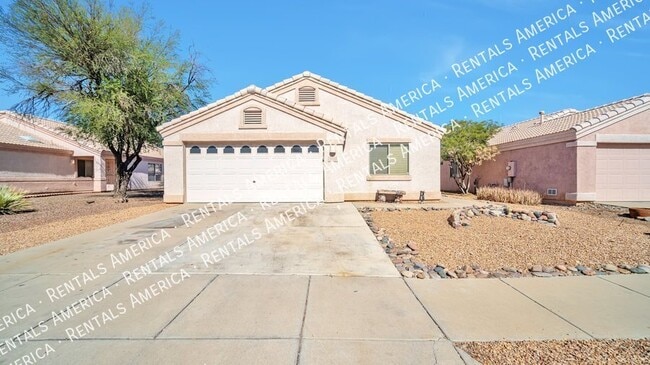 2252 W Silver River Way in Tucson, AZ - Building Photo - Building Photo