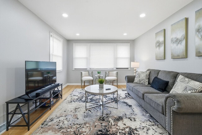 12804 W Playfield Dr