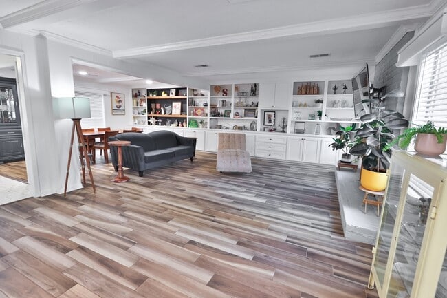 property at 16322 Southampton Dr