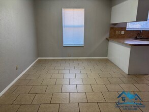 1932 Glenwood Dr in San Angelo, TX - Building Photo - Building Photo