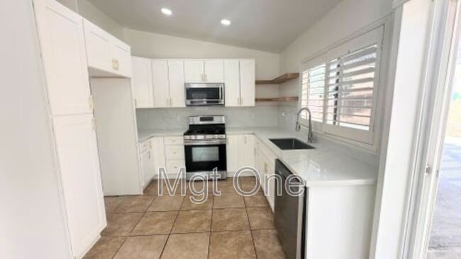 25200 Todd Dr in Moreno Valley, CA - Building Photo - Building Photo