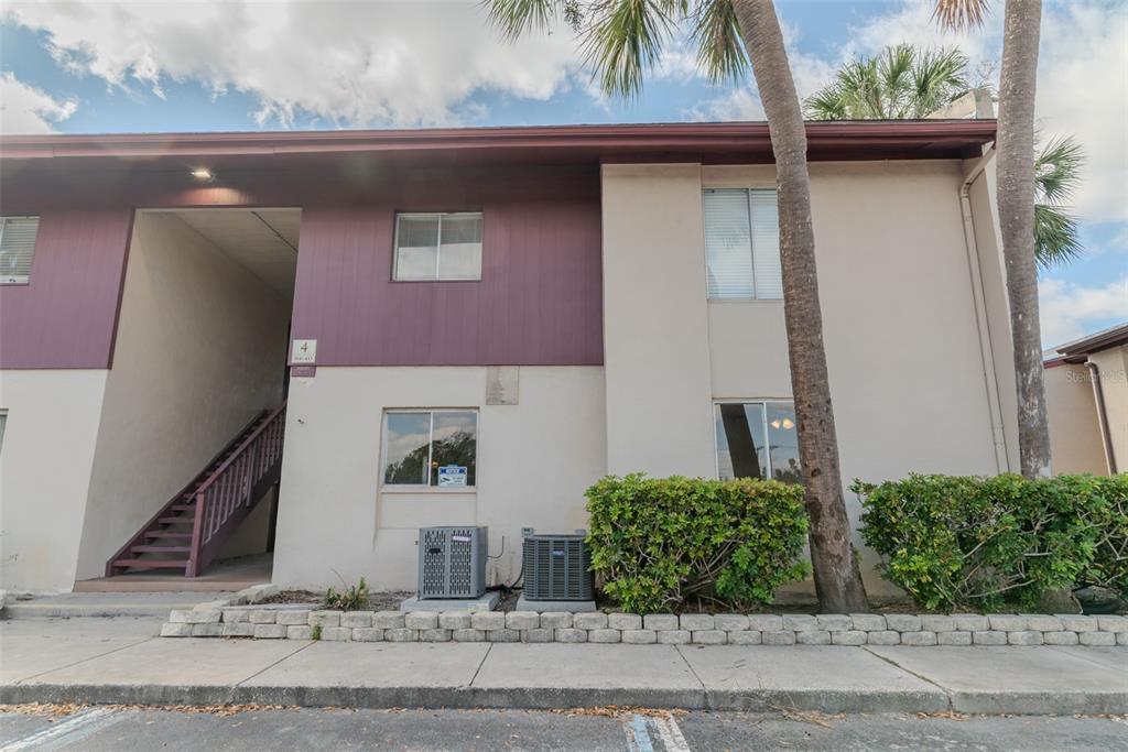 8640 Tahoe Ct in Tampa, FL - Building Photo