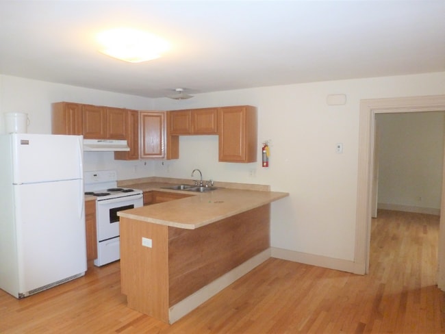 97 N Winooski Ave