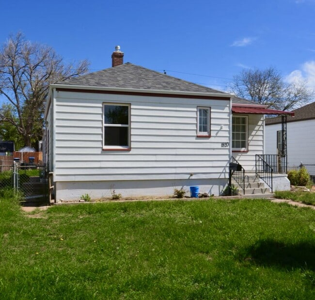 property at 1820 E 21st St
