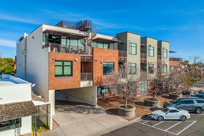 4020 Lofts in Scottsdale, AZ - Foto de edificio - Building Photo
