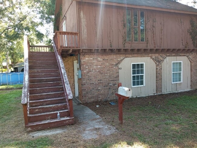 903 W Walnut St in Selma, NC - Building Photo - Building Photo